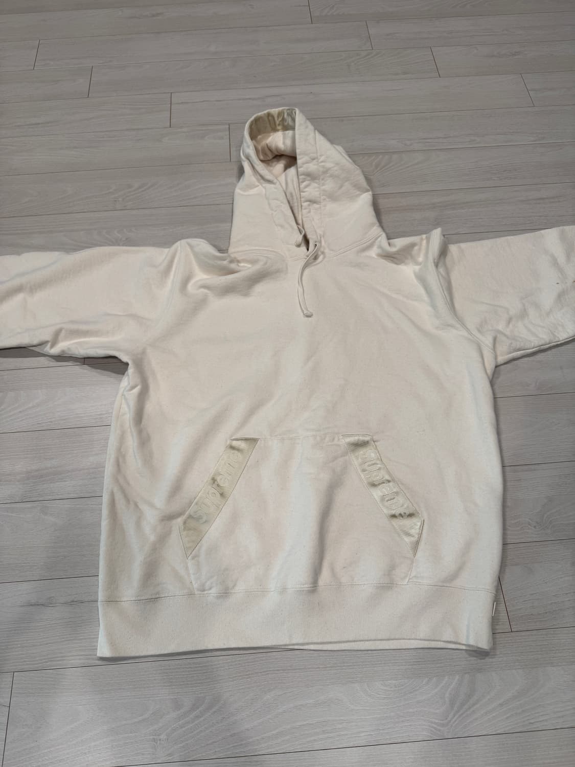 슈프림 크림 후디 xl 상품이미지1