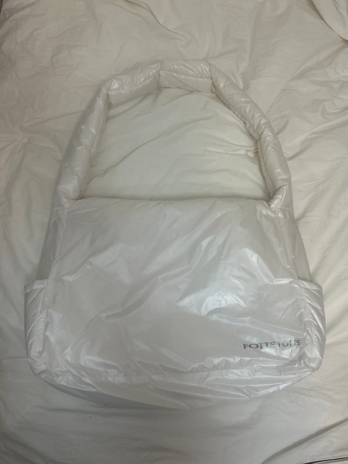 포츠포츠 푸퍼백 빅 화이트 상품이미지2