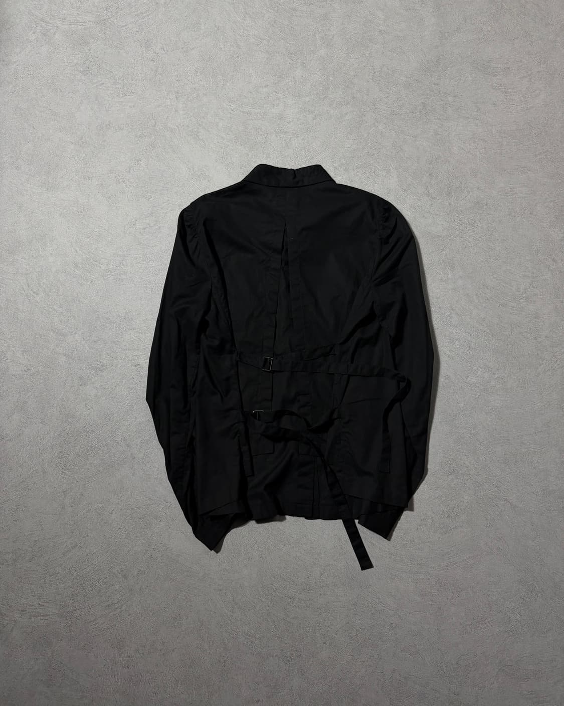 앤 드뮐미스터 백 스트랩 셔츠 상품이미지2