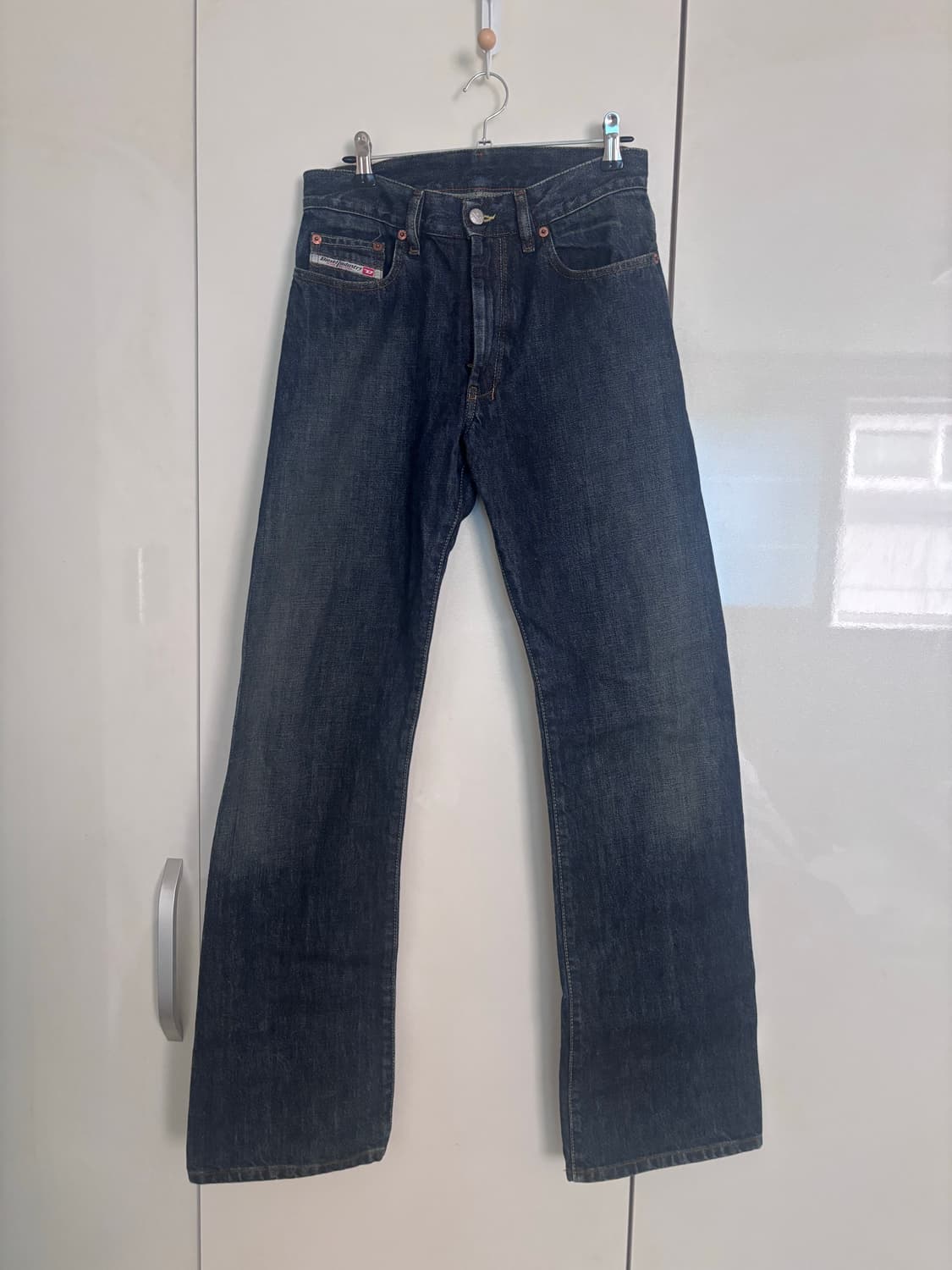 디젤 세미부츠컷 데님팬츠 상품이미지1