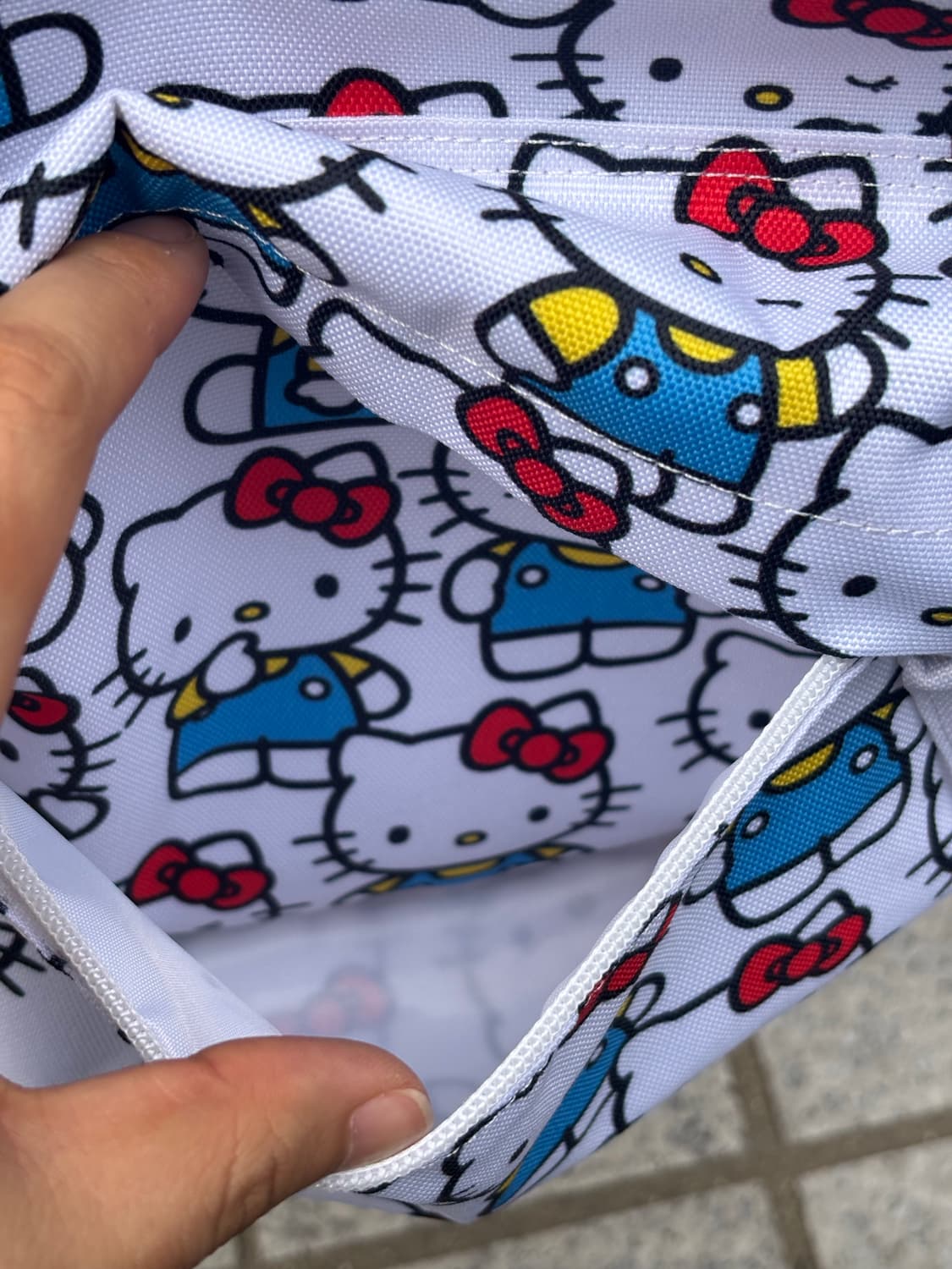 헬로키티 패턴 화이트 백팩 상품이미지4