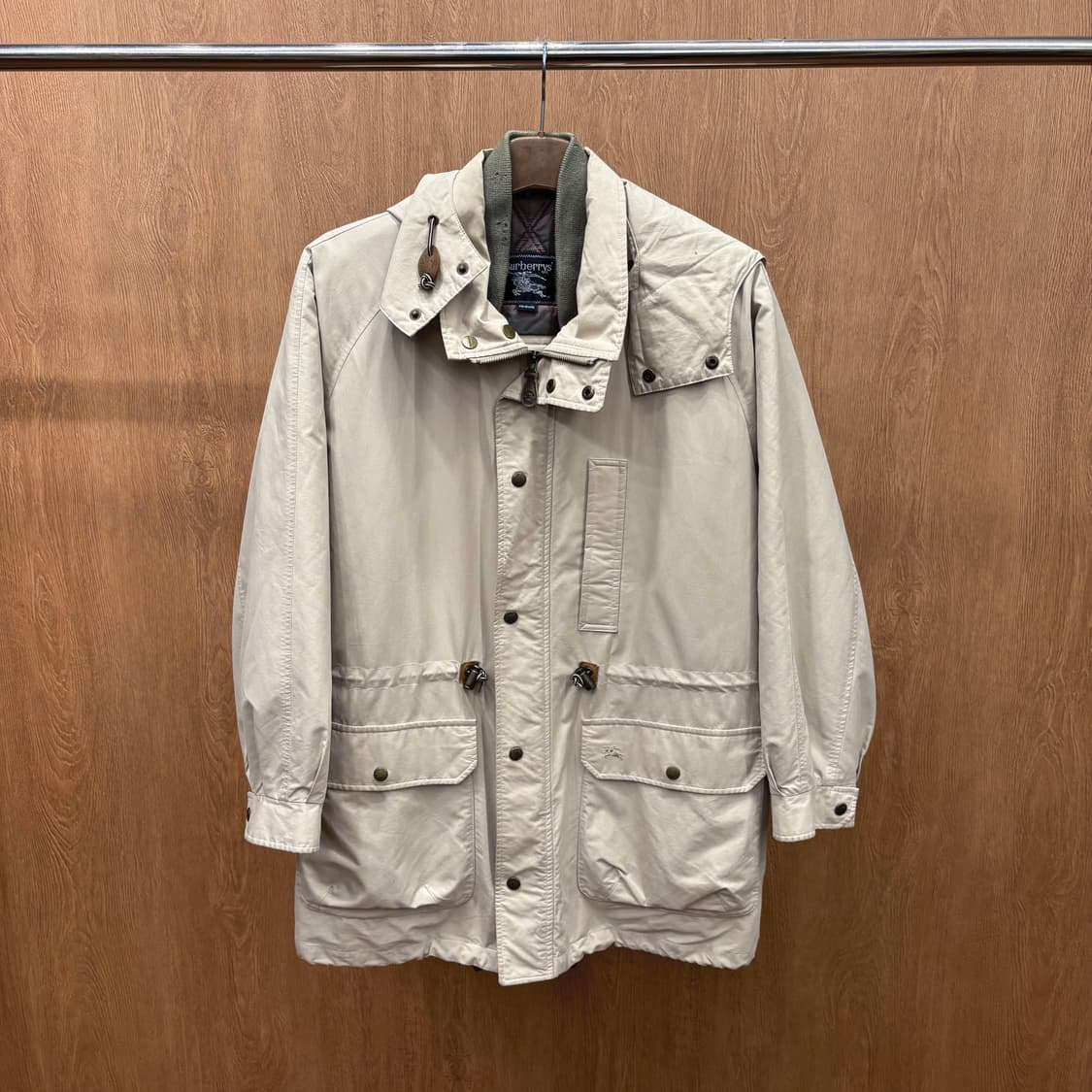 버버리 하이넥 야상 자켓 드로우 스트링 안감 탈부착 디테일 루즈핏 베이지 상품이미지2