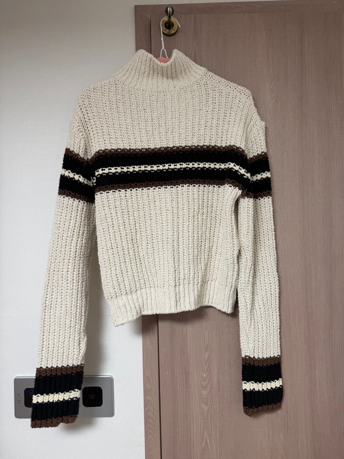 기준 니트 상품이미지2