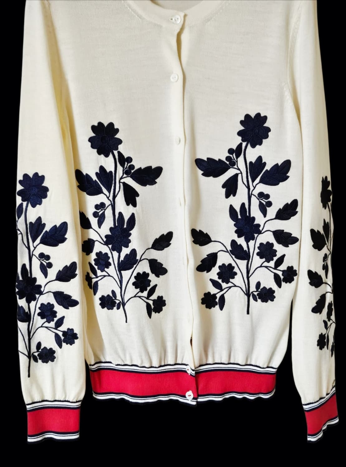 타미힐피거여성 울 100/플라워 자수  여성가디건/29만 상태좋음 상품이미지8