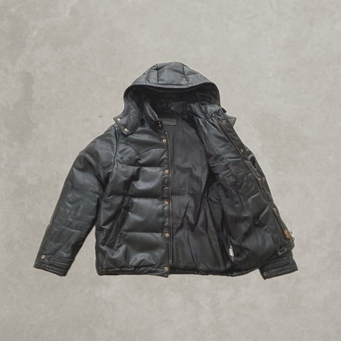 BACK DROP LEATHER DOWN JACKET 상품이미지2