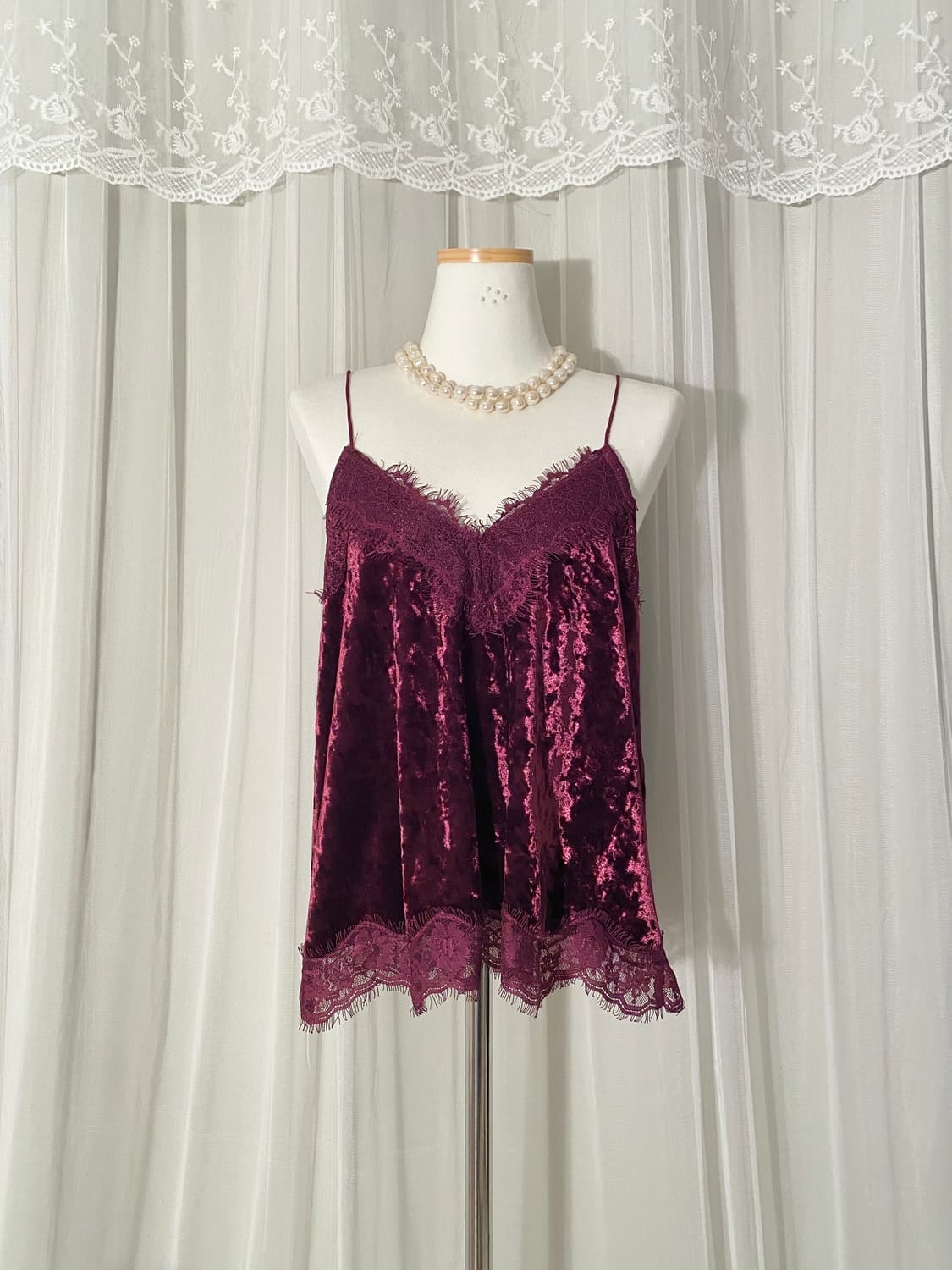 Violet Velvet Lace Slip Top 상품이미지1