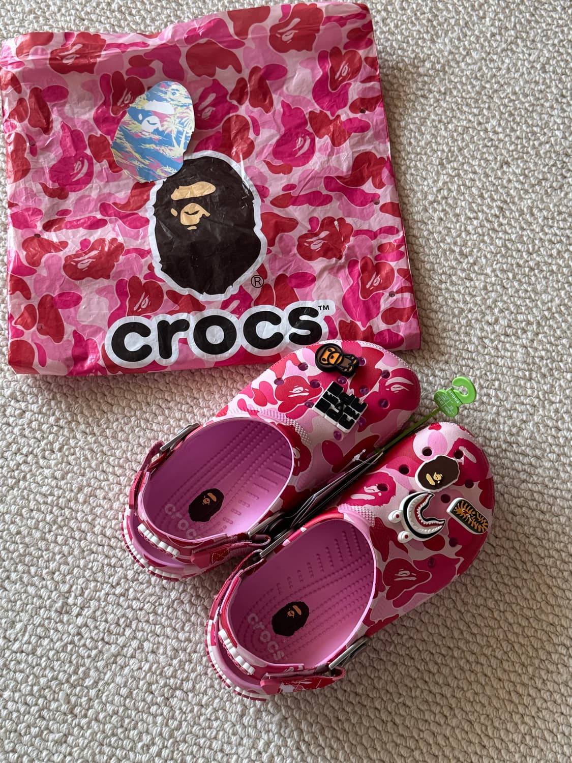 크록스 베이프 핑크 250사이즈 상품이미지1