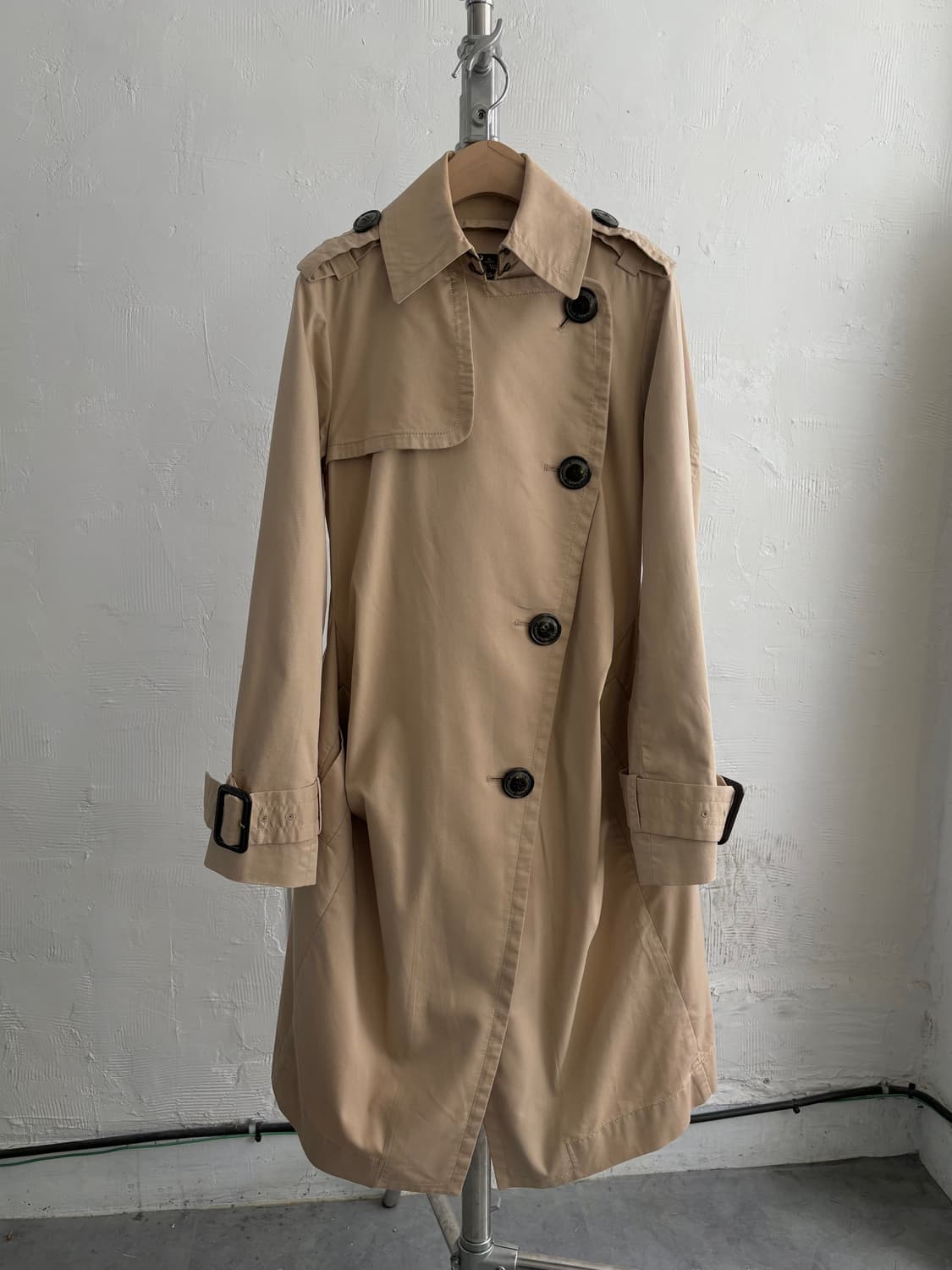 Vivienne Westwood 비비안웨스트우드 베이지 더블 코트 상품이미지1