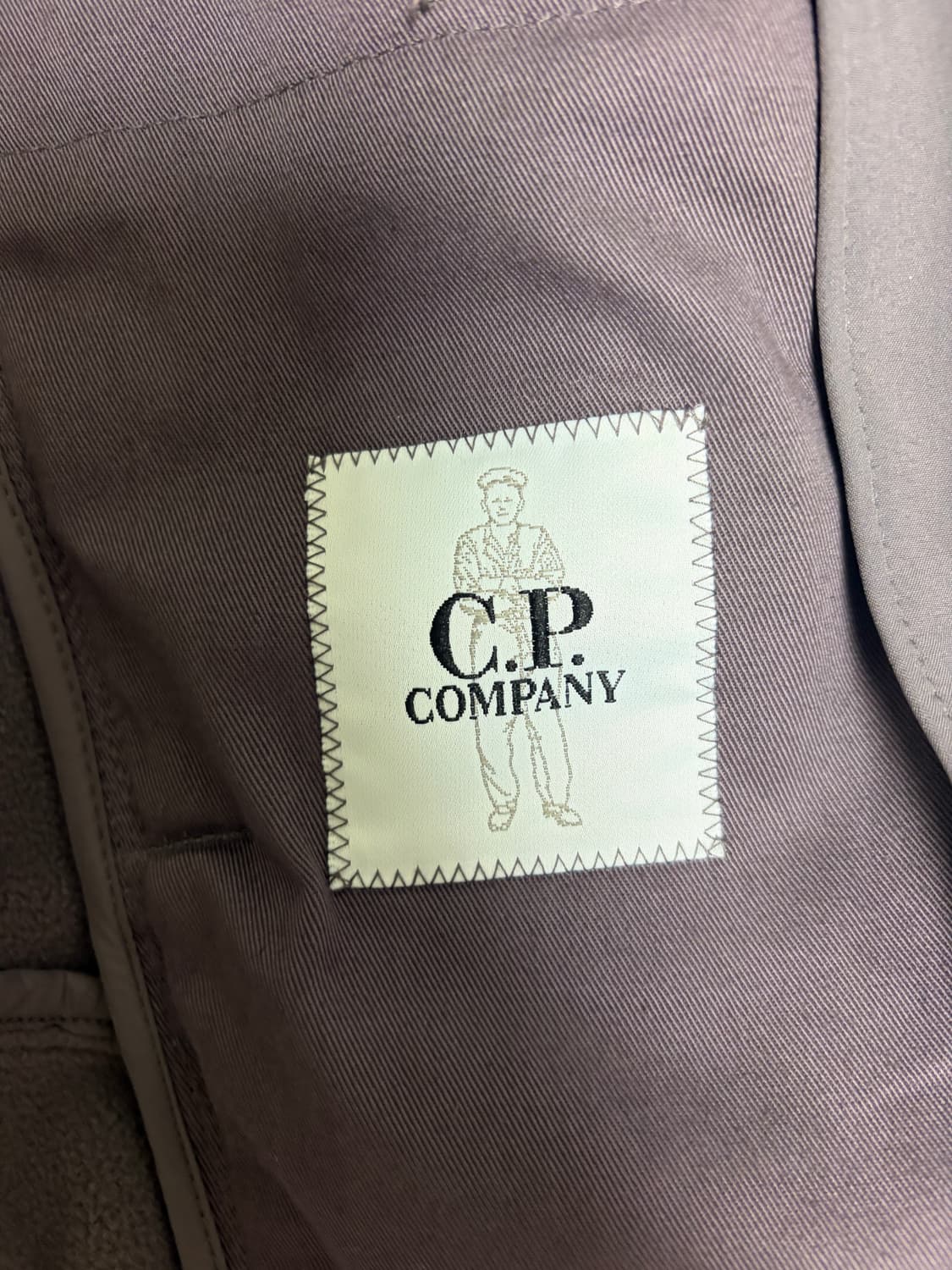 CP컴퍼니 렌즈 후드 쉘자켓 상품이미지3