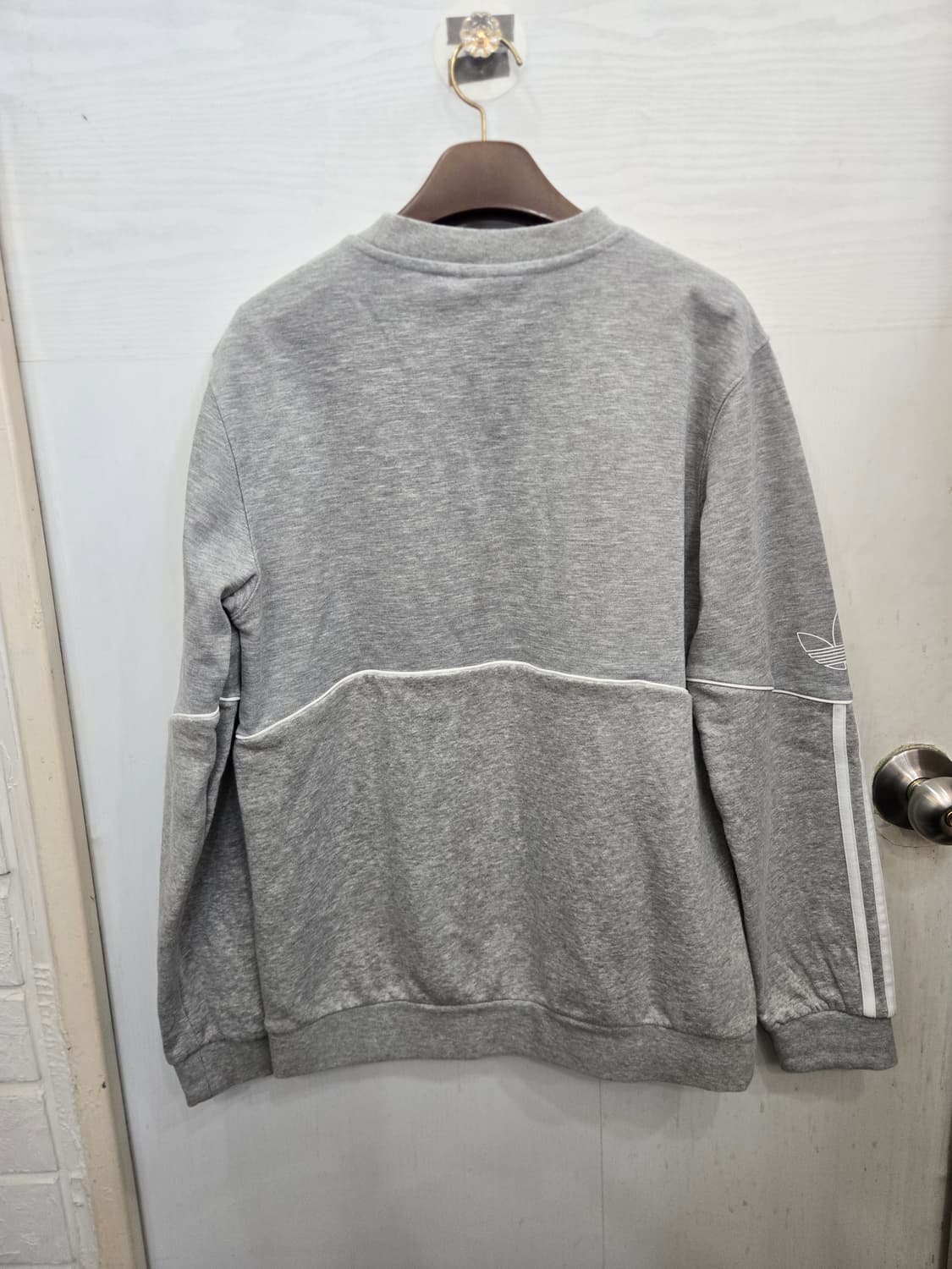 M,95)) 아디다스 아웃라인 플리스 크루 맨투맨! 정가79000 상품이미지5