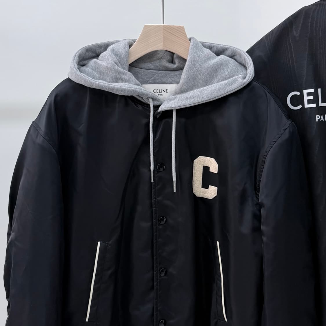 [S+급/50] 셀린느 테디 후드 백로고 봄버 바시티자켓 상품이미지3