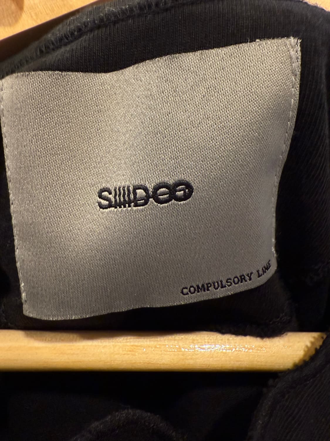 시도 블랙 헨리넥 티셔츠 상품이미지4