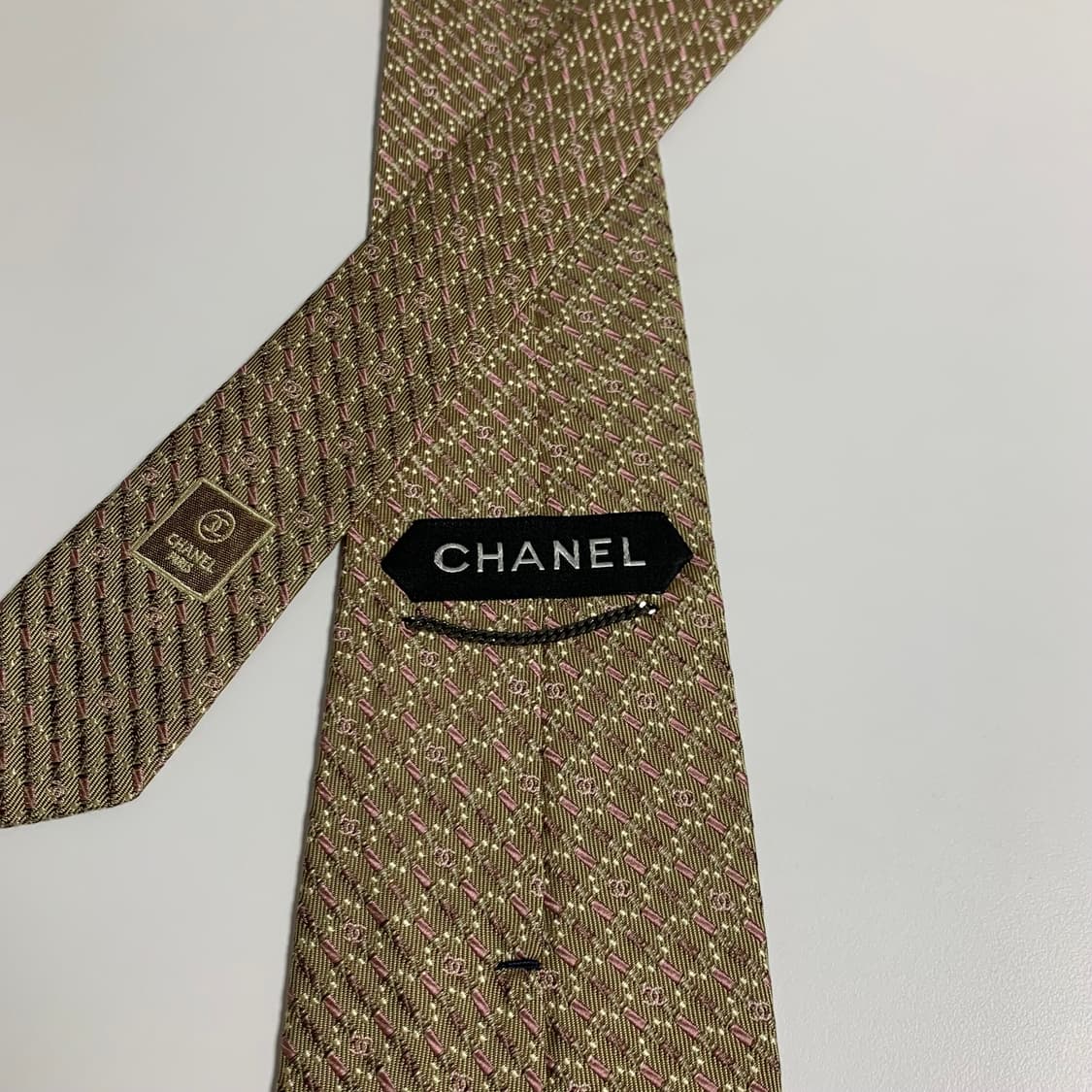 샤넬(CHANEL) 새상품급 명품 모노그램넥타이 골드베이지톤 실크넥타이 상품이미지5