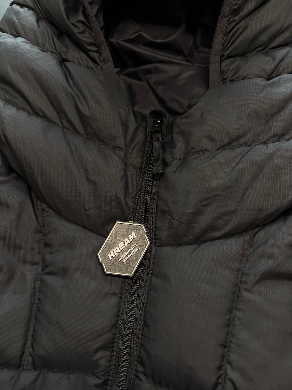 슈프림 마이크로 다운 하프집업 풀오버 블랙 라지 상품이미지2