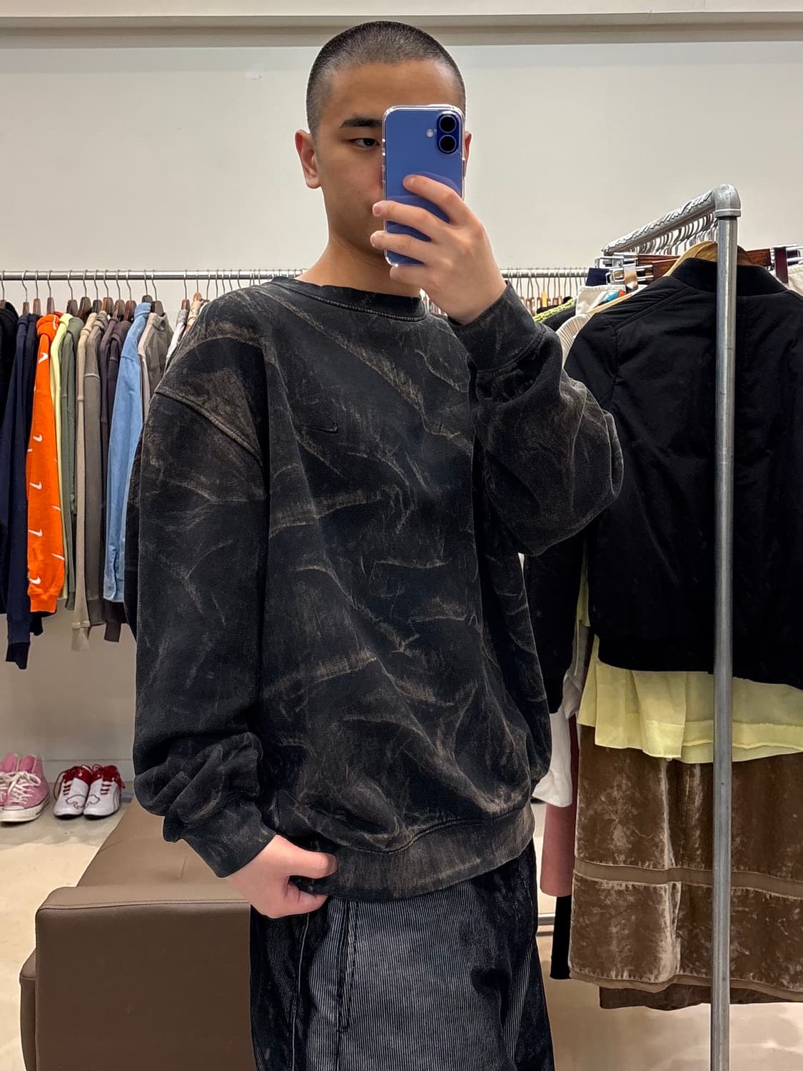 나이키 블리치 프린트 로고 맨투맨 상품이미지9