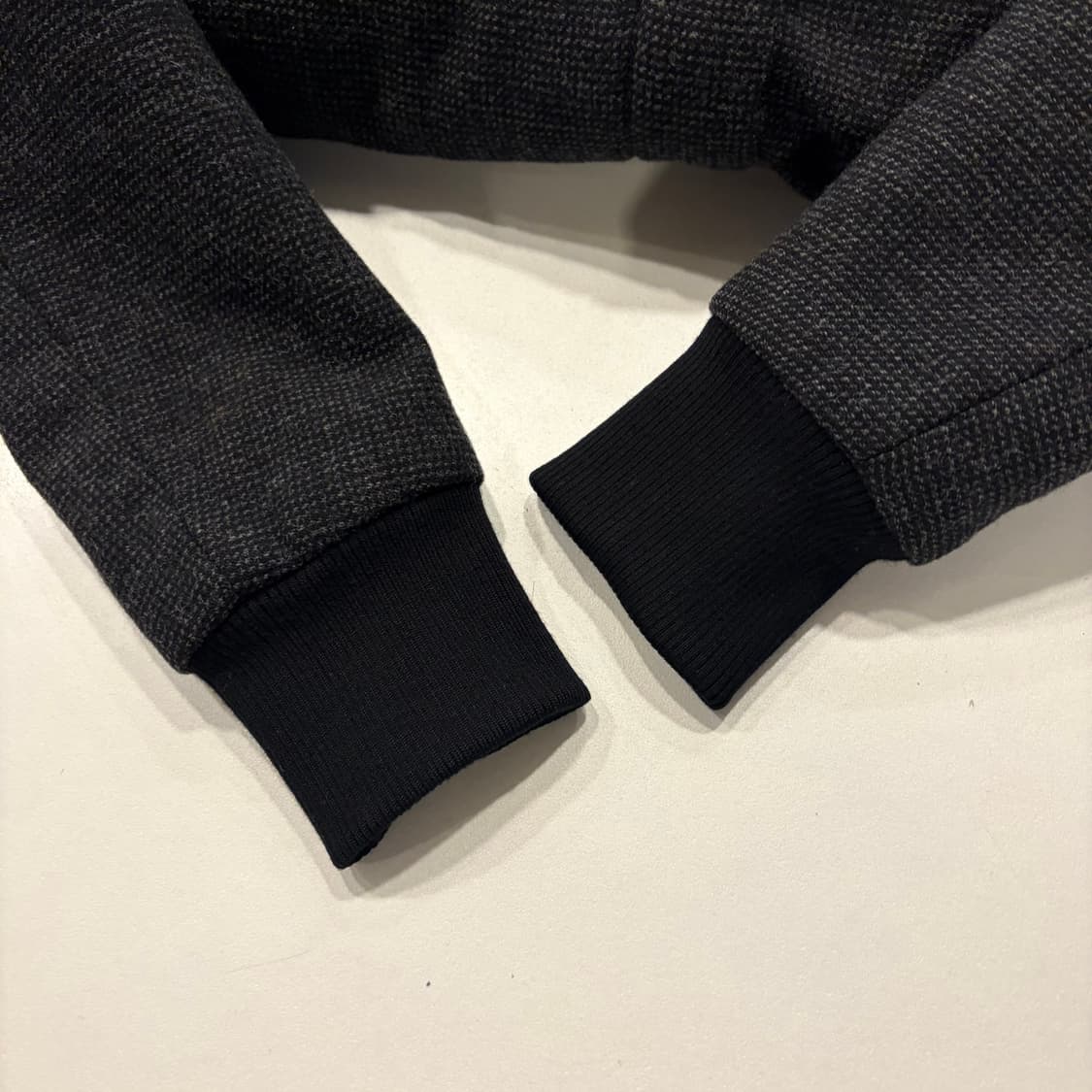 [2] 09FW Theory 띠어리 울 블랙 봄버 자켓 D912 상품이미지6