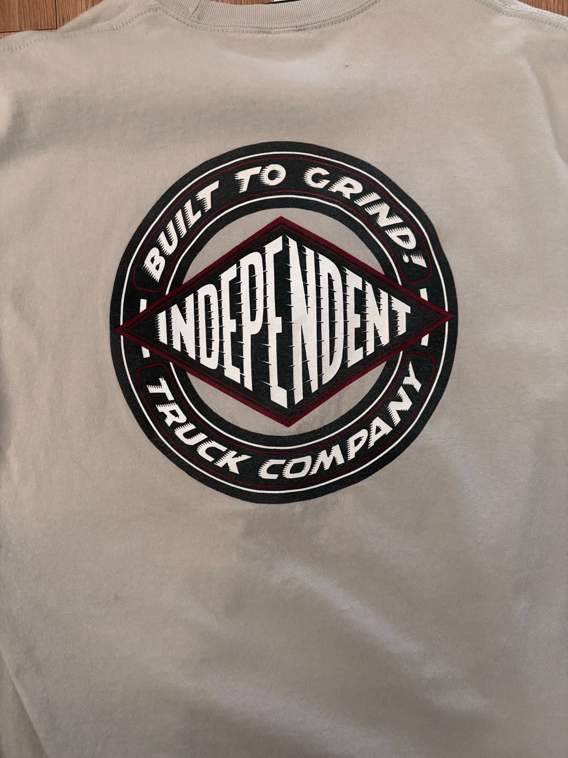 인디펜던트 트럭 티셔츠 상품이미지3