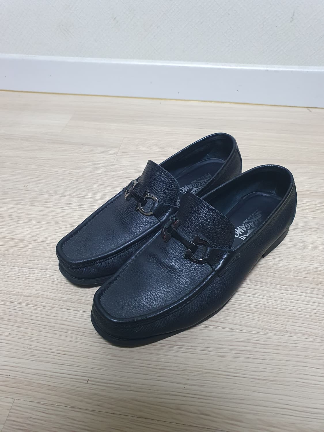 페라가모 간치니 로퍼 3E 270 상품이미지4