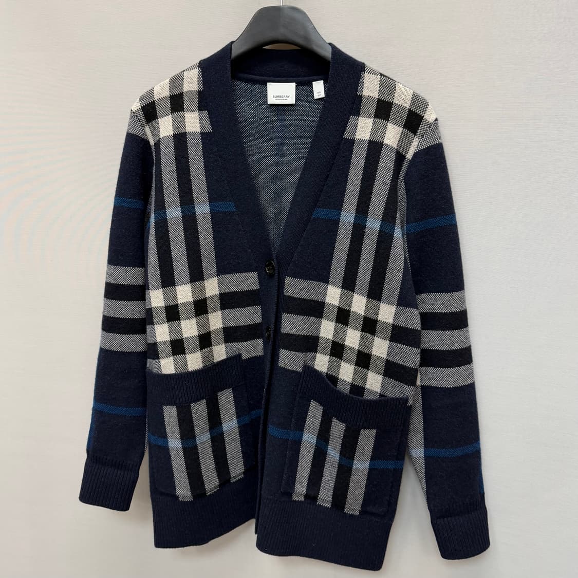 버버리 체크 울 캐시미어 오버사이즈 가디건 ( 95 ) 상품이미지3