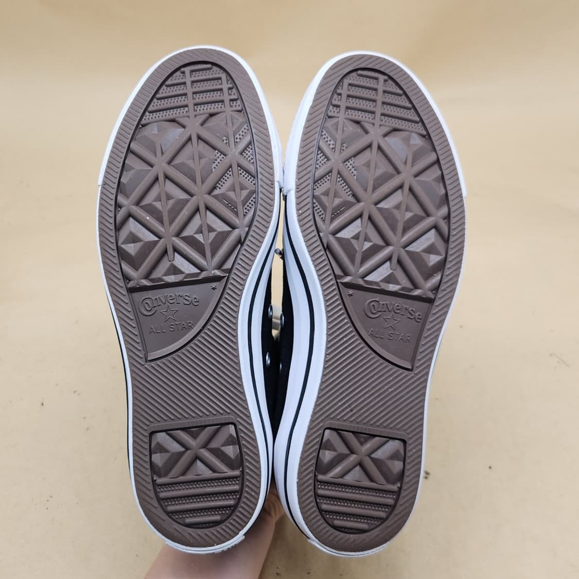 컨버스 척테일러 하이탑 240 상품이미지3