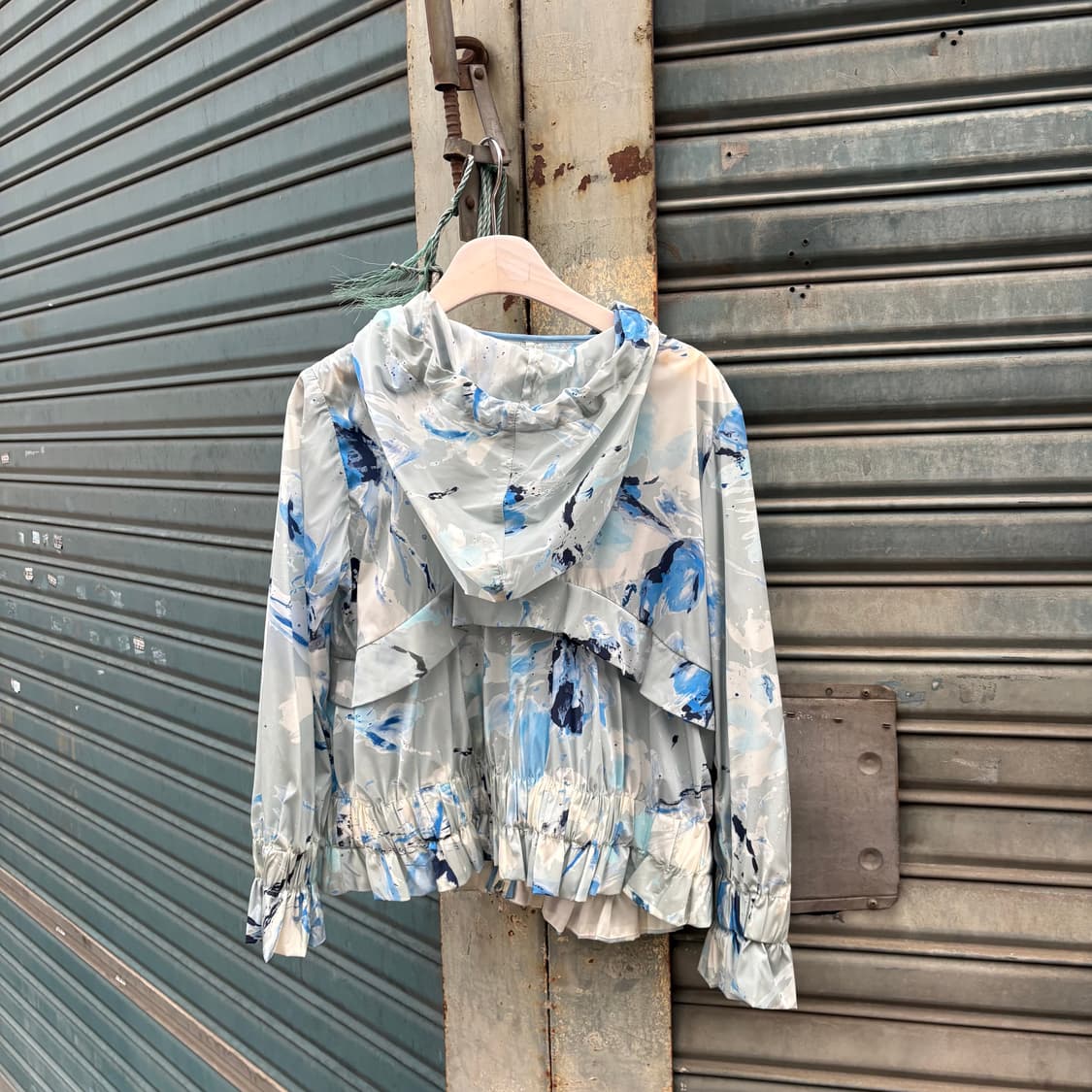 알마니 꼴레지오니 블루 페인팅 바람막이 상품이미지4