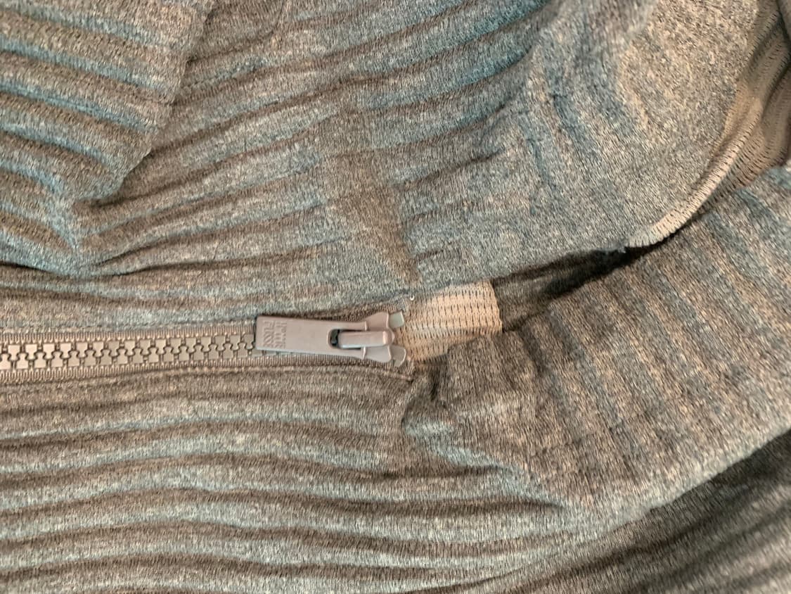 옴므플리세 후드집업 헤더플리츠 그레이 3 상품이미지5