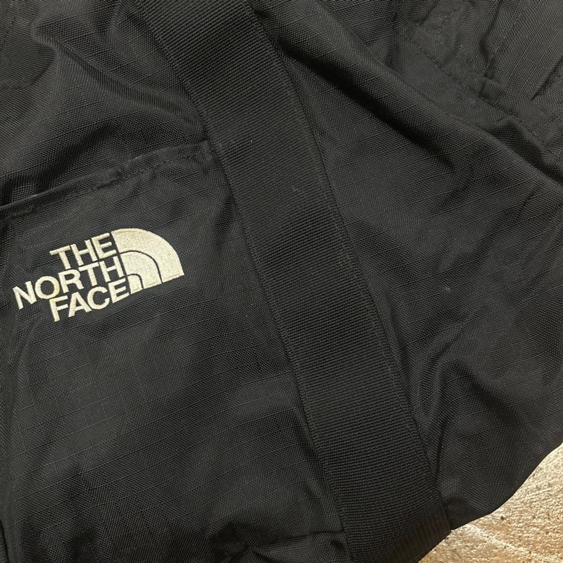 노스페이스 블랙 나일론 크로스백 보스턴백 상품이미지4