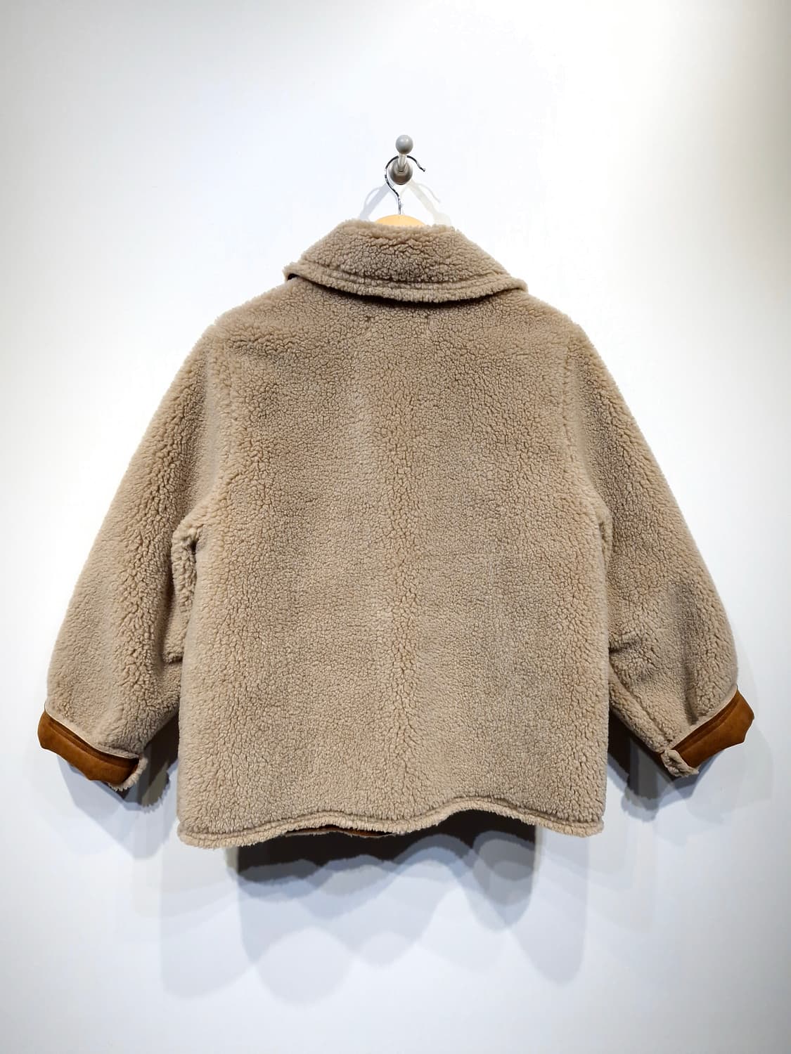 BMUSE 비뮤즈 베어무스탕 모카베이지[S] 상품이미지5