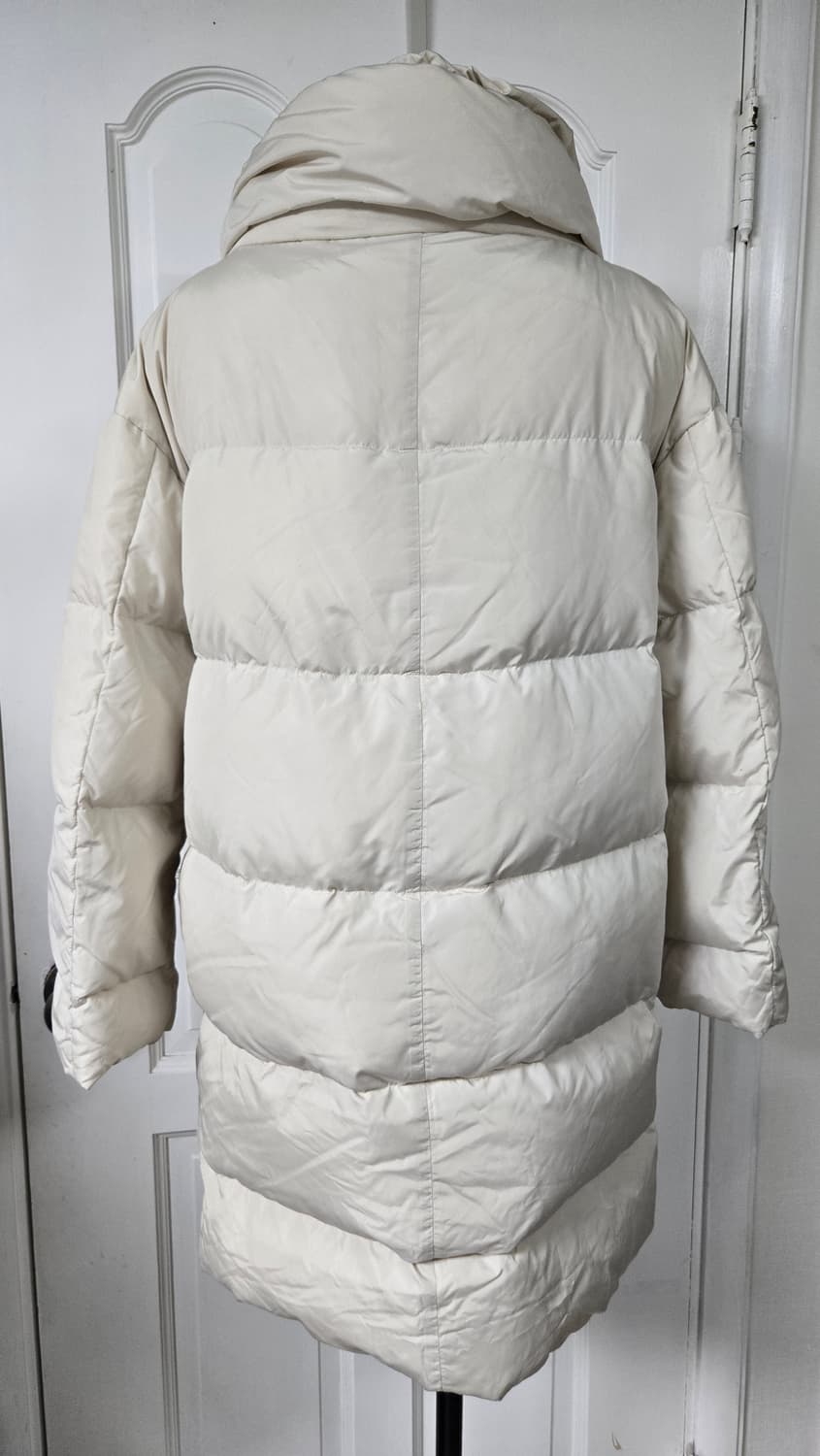 띠어리 에크루 다운 패딩 상품이미지4