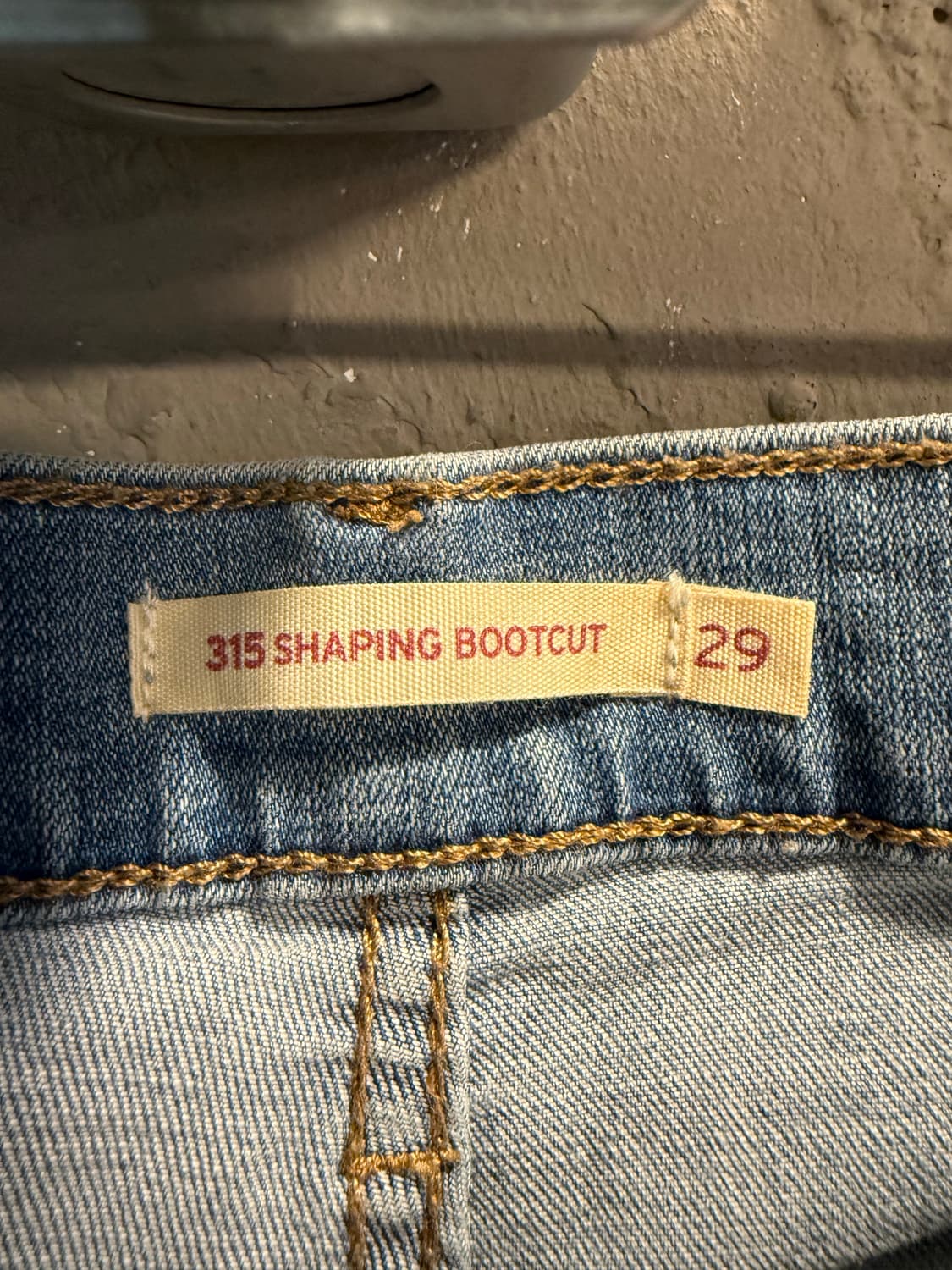 29 리바이스 LEVIS 315 셰이핑 부츠컷 데님 팬츠 연청 상품이미지7