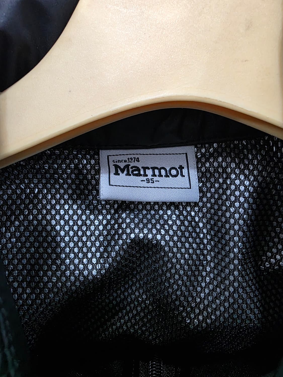 마모트 여성 경량 패딩 상품이미지3