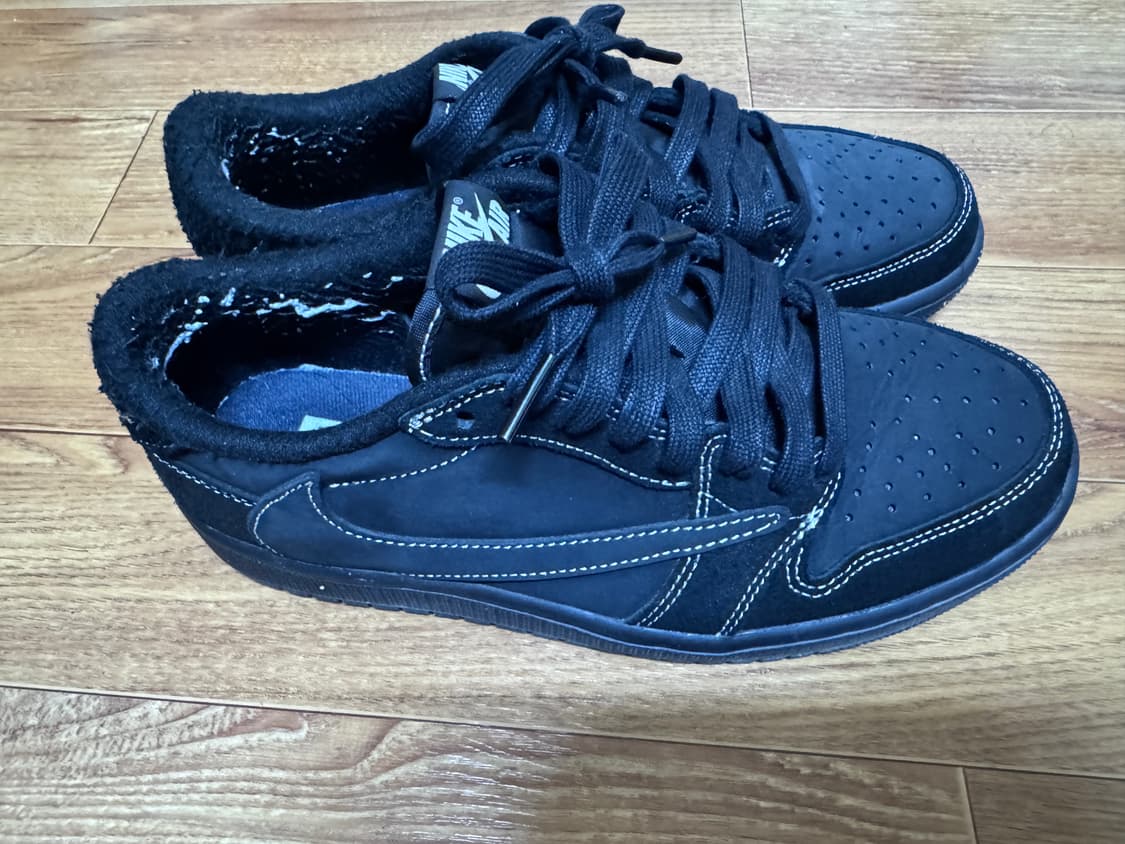 조던 1 트래비스 스캇 블랙 팬텀 (245) 상품이미지5