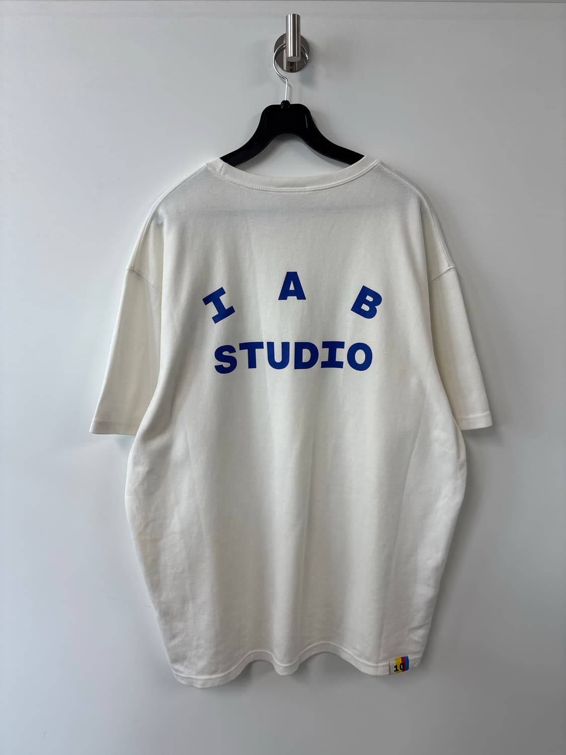 아이앱스튜디오 빅로고 반팔 티셔츠 상품이미지2