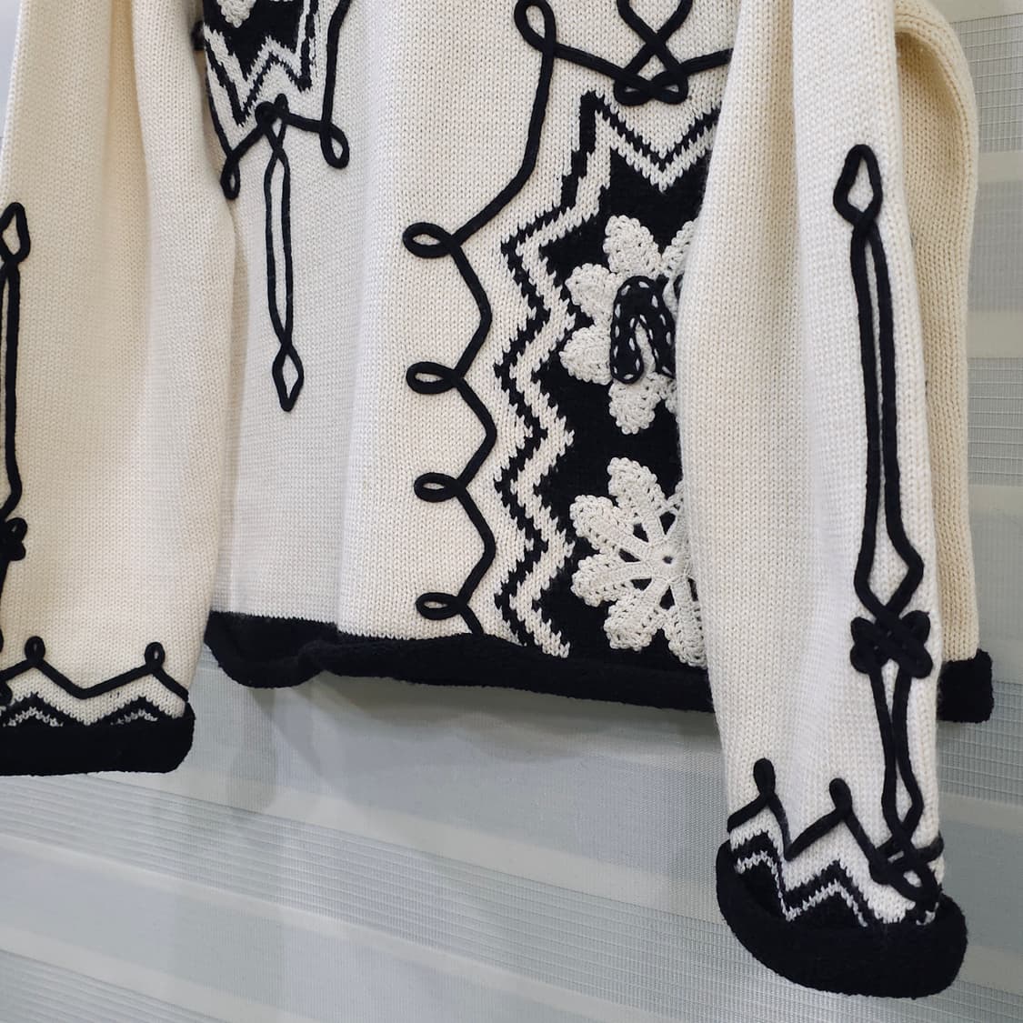 80-90s 일본디자이너 madame NICOLE 자수니트 상품이미지4
