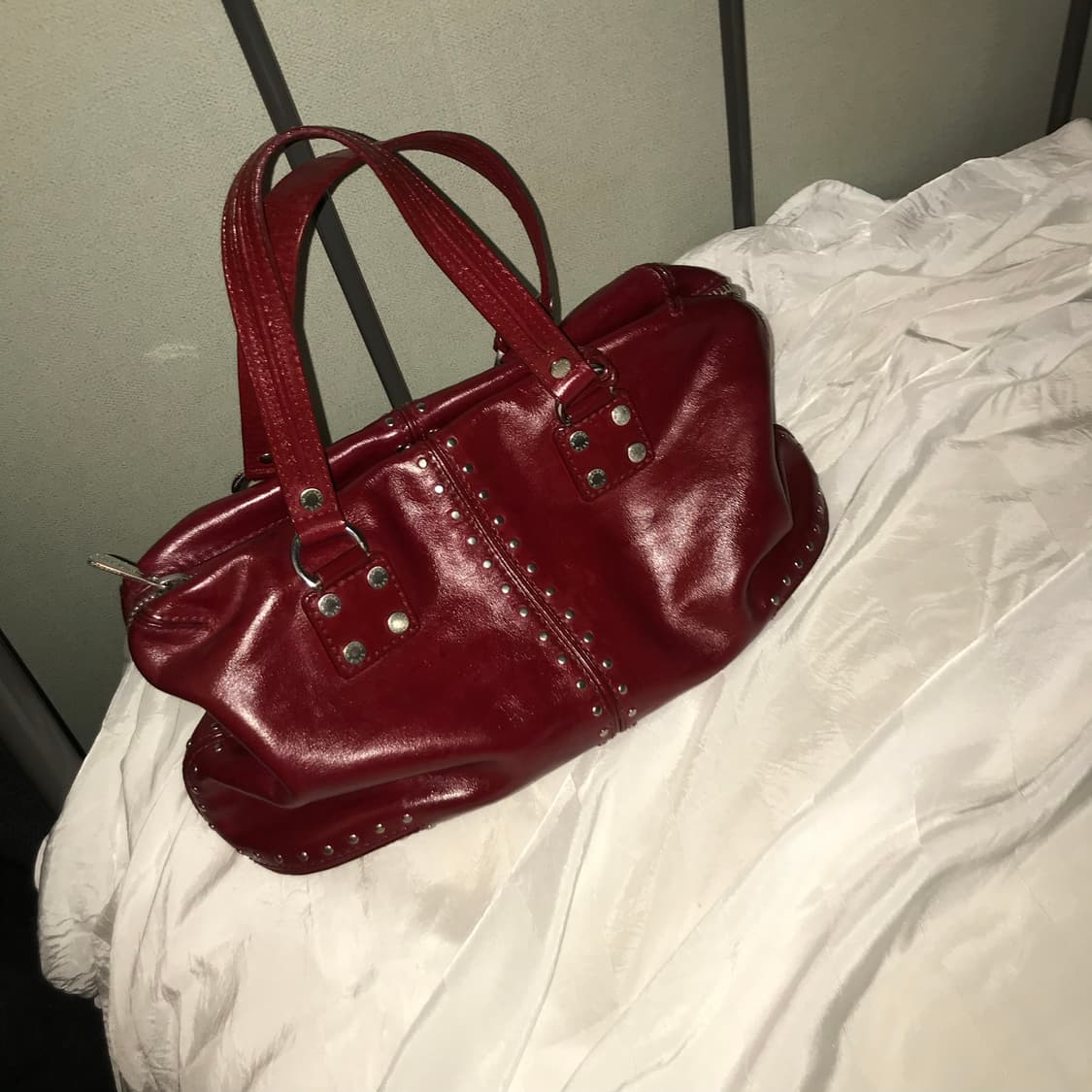 Michael Kors 마이클코어스 레드 레더 스터드 백 상품이미지2