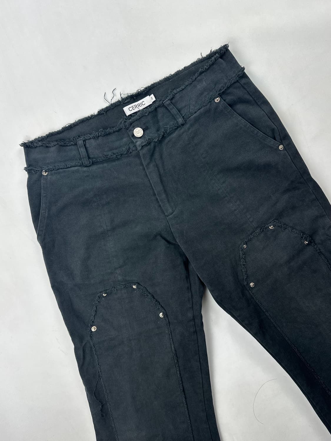 세릭 헥사폼 패치 스트레이트 블랙 팬츠 상품이미지4