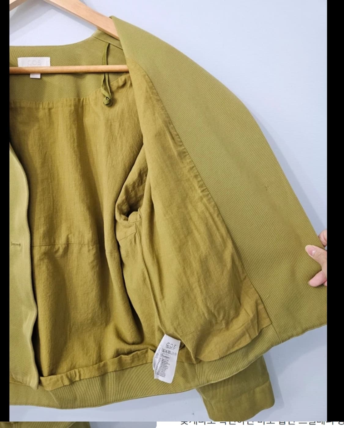 COS 코스 크러쉬 크롭 자켓 올리브색 ~55반 상품이미지5