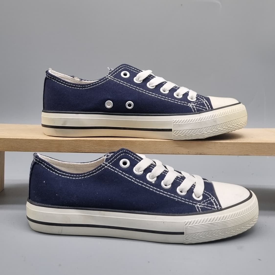 플러스 스니커즈220 상품이미지1