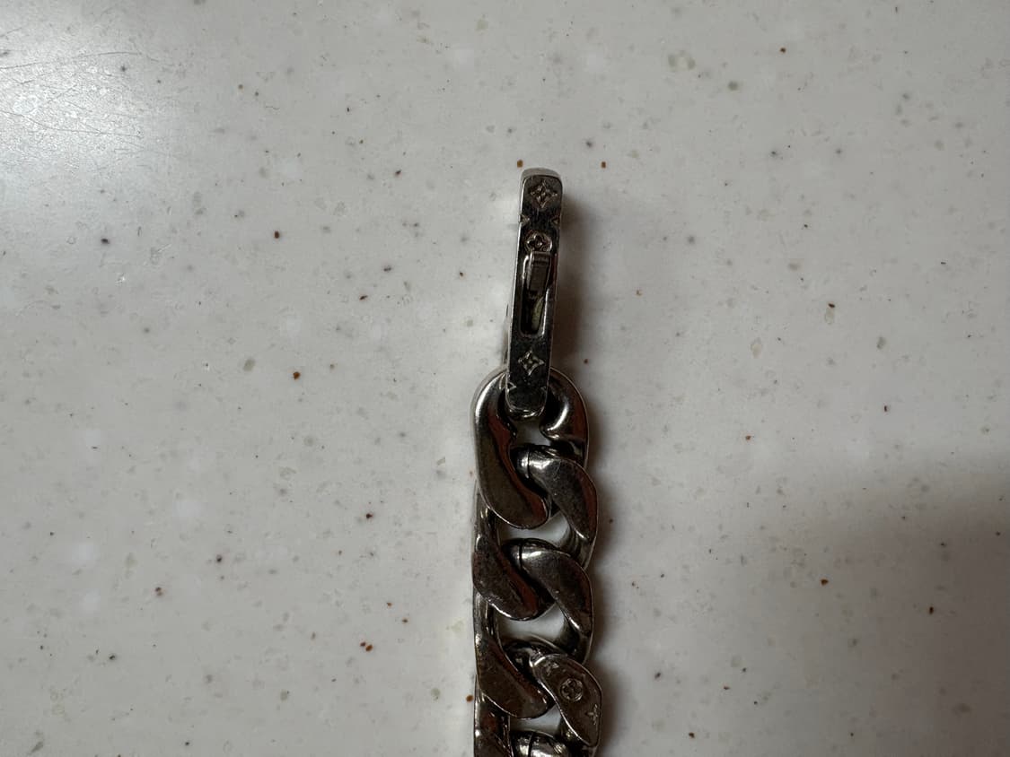 Louis vuitton 실버 팔찌 L 상품이미지4