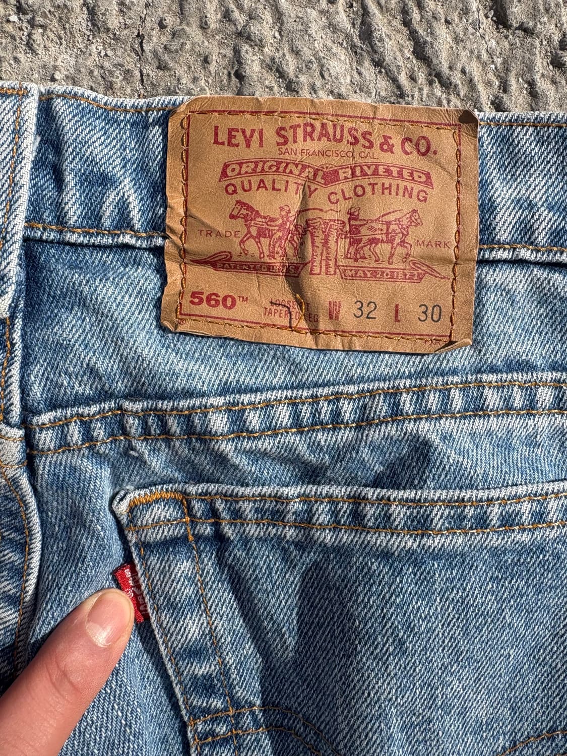 90's 리바이스 560 연청 테이퍼드 데님팬츠 B98 상품이미지5