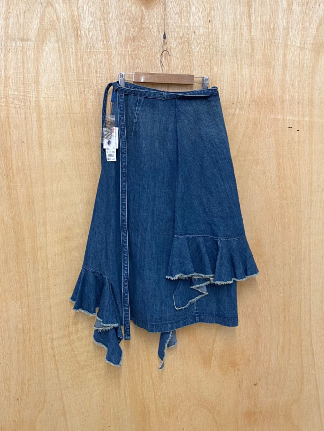 (새상품) JW ANDERSON x UNIQLO ruffle skirt 상품이미지3