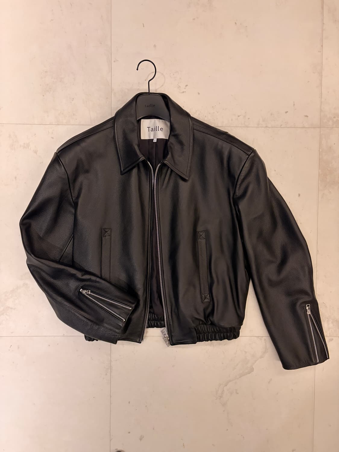 타일레 25ss 레더 봄버 2사이즈 팝니다 상품이미지3