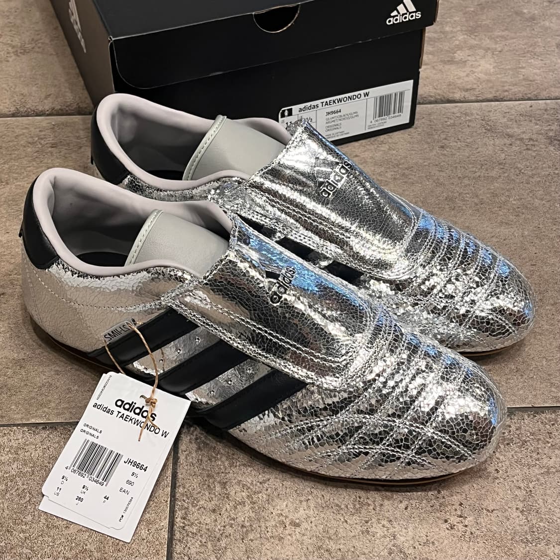 [택포](280)(새상품)아디다스 태권도W 메탈릭실버 블랙 상품이미지1