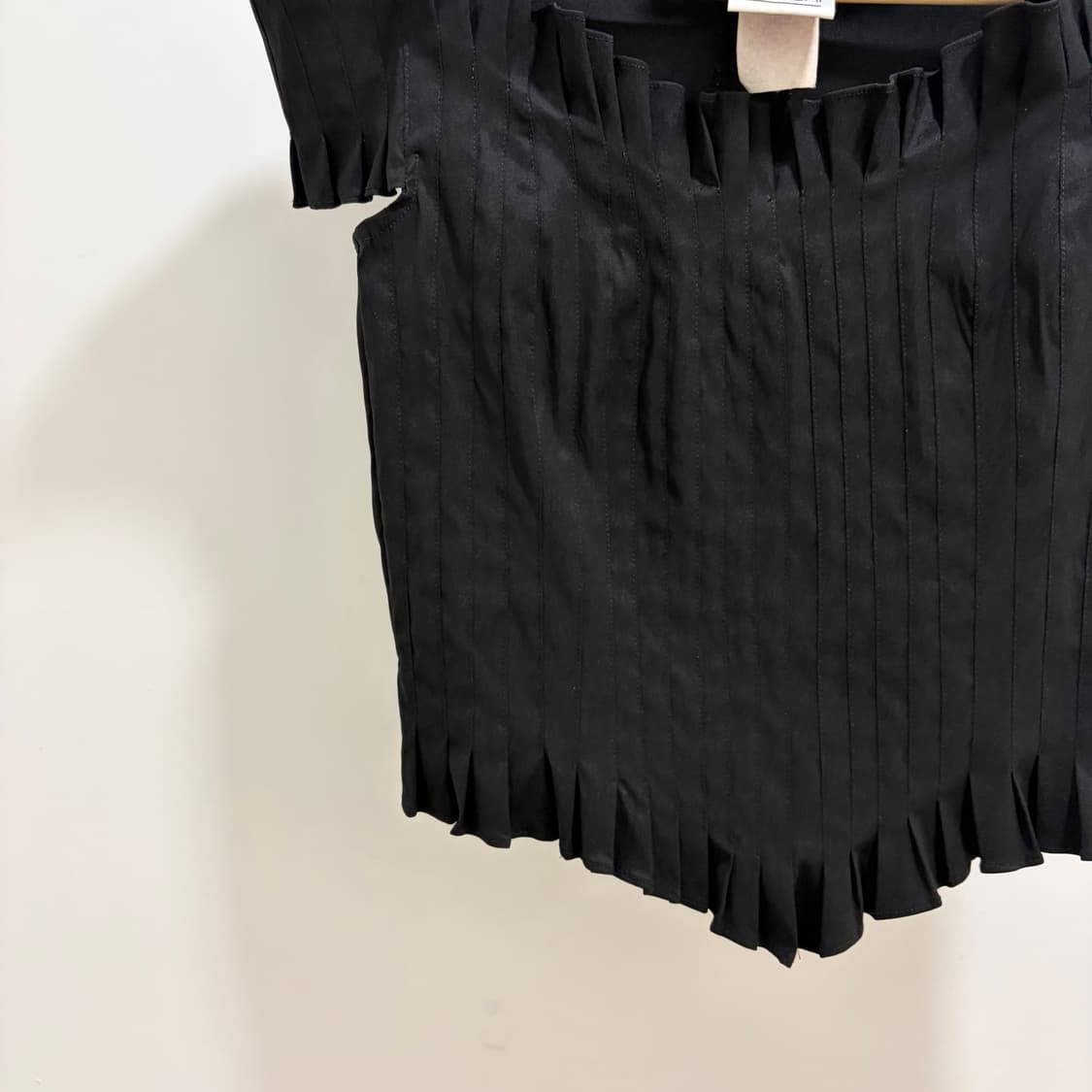 Tadashi shoji 핀턱 플리츠 반팔 티셔츠 오픈숄더 상품이미지6