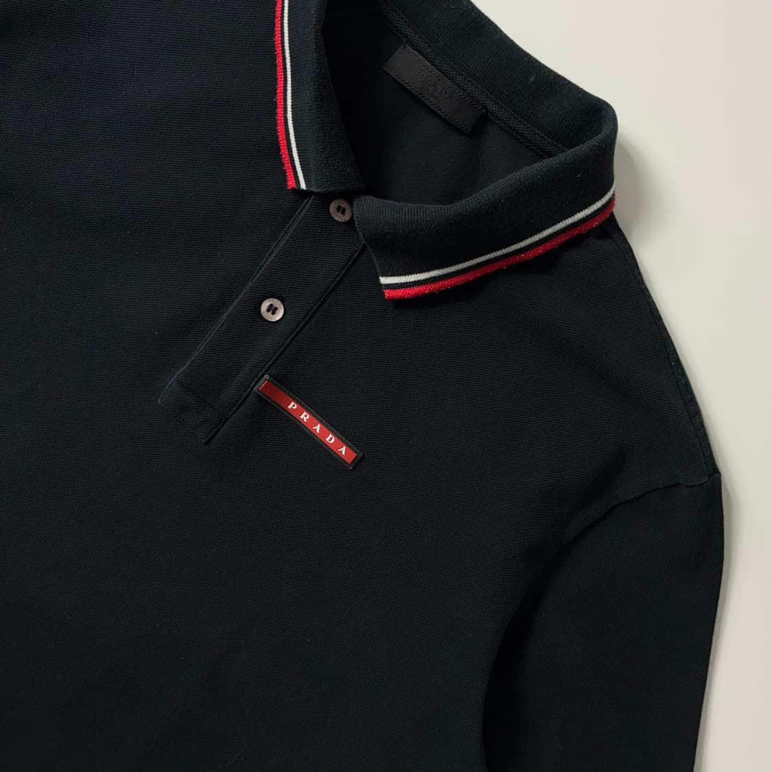 Prada  프라다 PK 코튼 블랙 폴로 반팔 티셔츠 상품이미지2