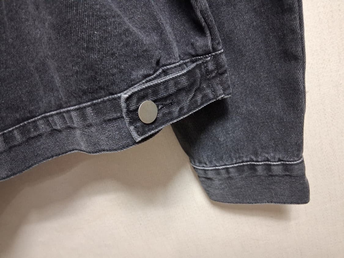 제품 신상품 차콜 먹색 나염 루즈핏 데님쟈켓 적당한 크롭 100까지 새거 상품이미지7