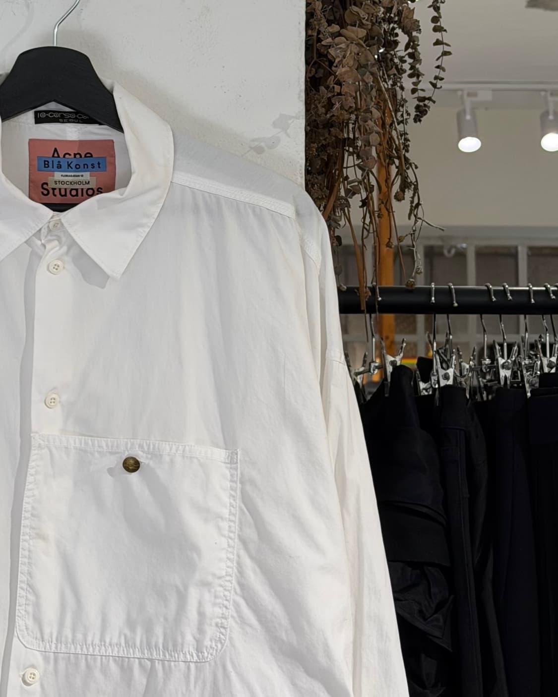 아크네 스튜디오 블라 콘스트 화이트 포켓 오버핏 셔츠 상품이미지3