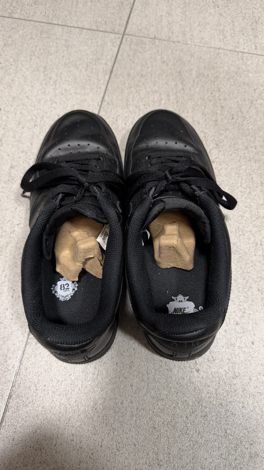 나이키 에어포스 올블랙 280 상품이미지2