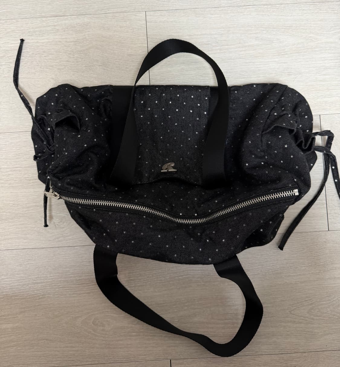 여밈 도트 블랙 숄더백 상품이미지3