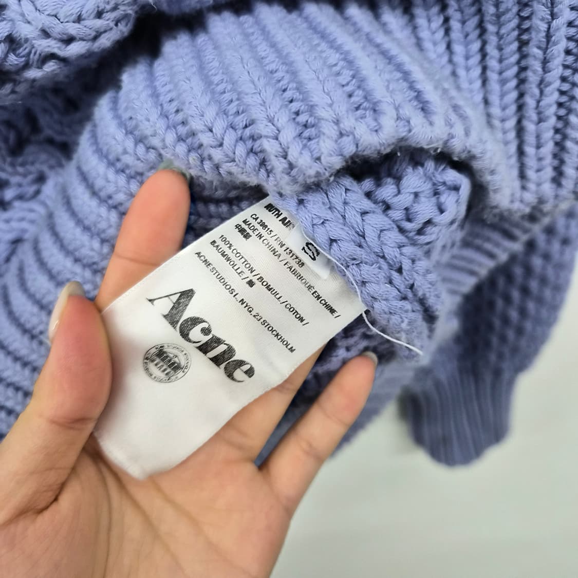 아크네 스튜디오 퍼플 케이블 니트 스웨터 남성 S 상품이미지3